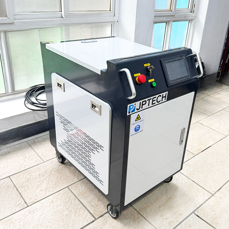 工場価格 500W 1000W パルスファイバーレーザー洗浄 - Industrial Laser Cleaning Machine Price のレビューと価格